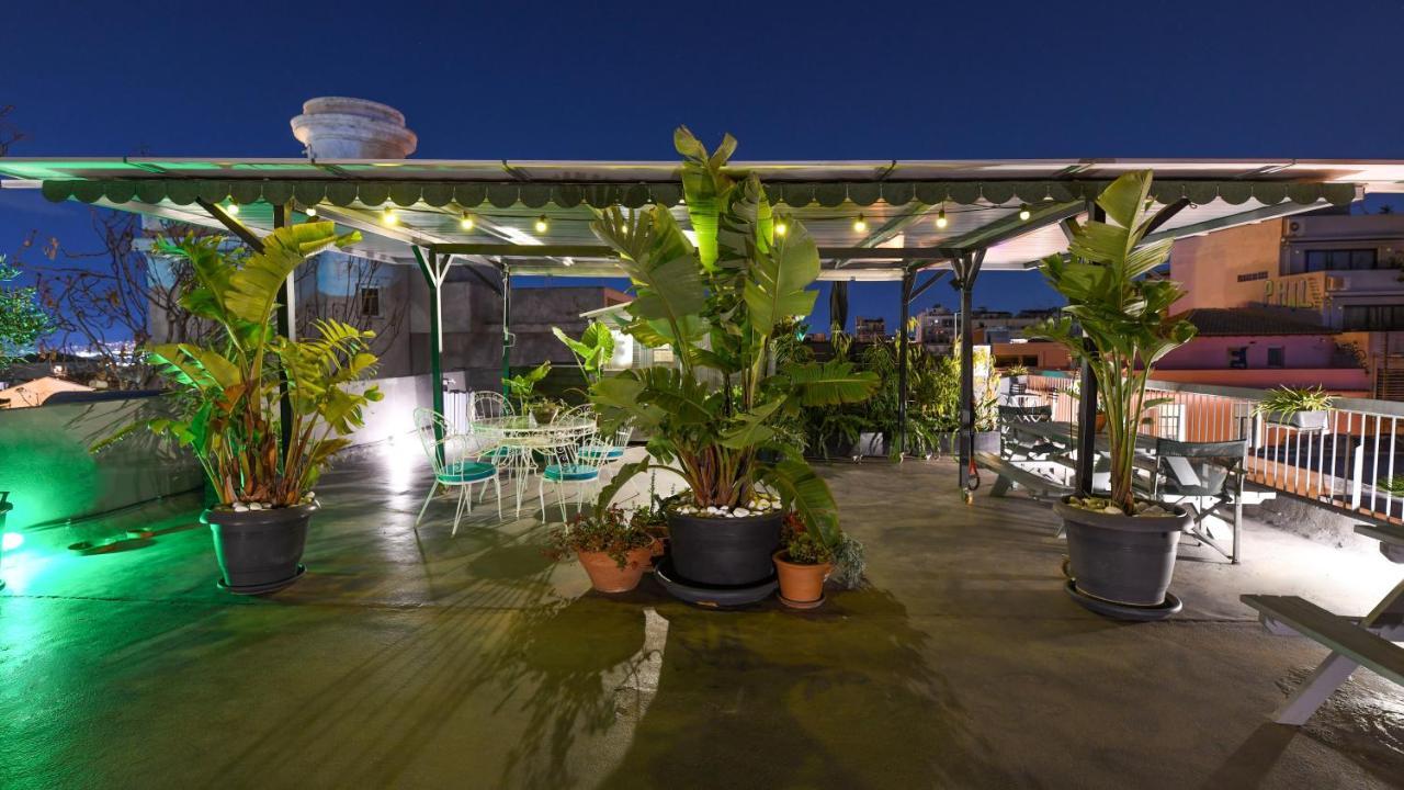 Monastiraki Citycenter Sleepbox- Unspoiled Athens Apartments المظهر الخارجي الصورة